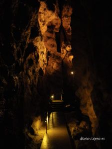 Visita a la cueva Pálvölgy en Budapest. Como ir a la cueva Pálvölgy de Budapest
