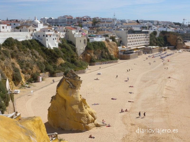 Playa de Marinha: una guía de una de las mejores playas de Portugal